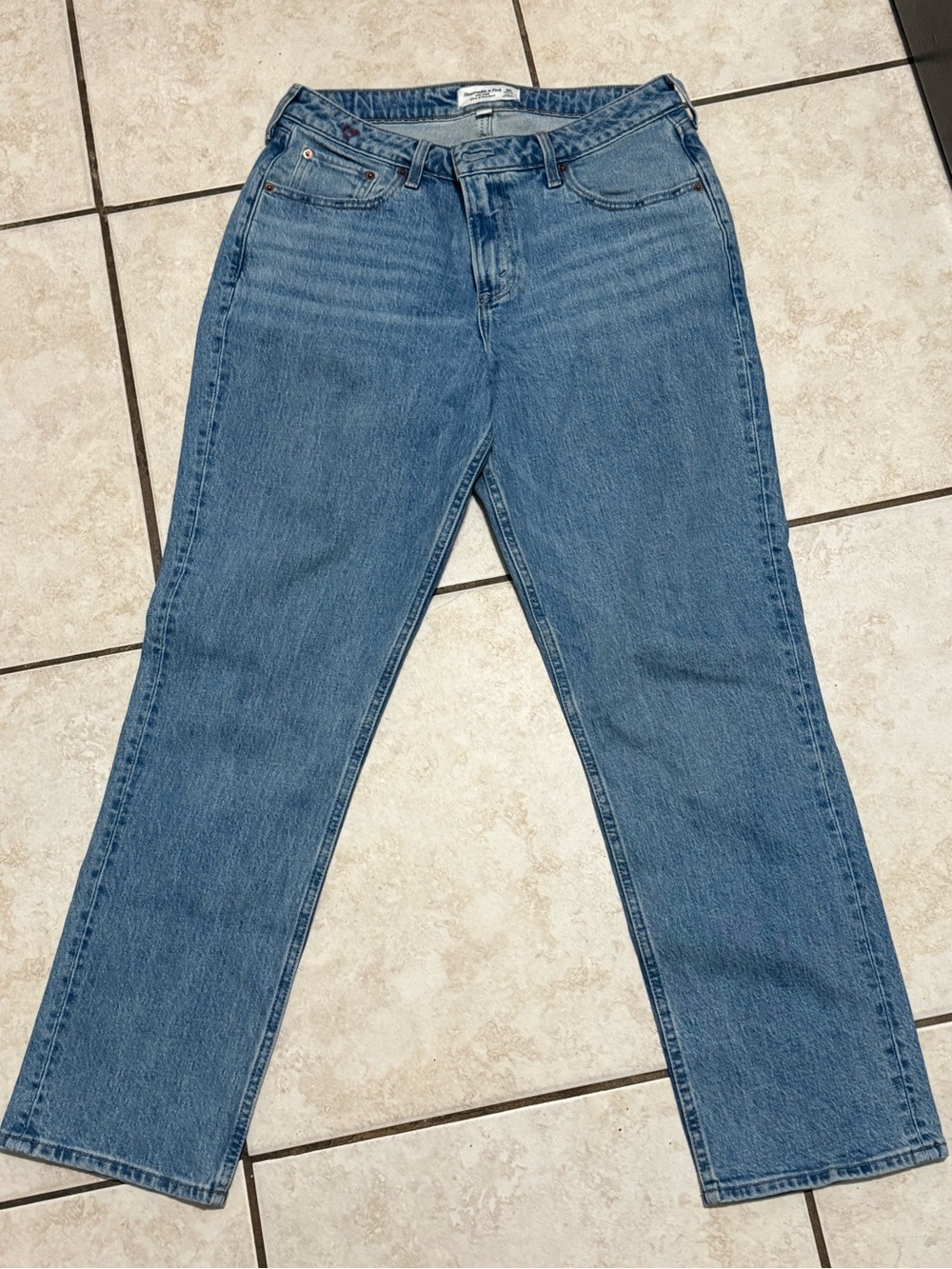 Abercrombie & Fitch Light Blue Mid Rise 90's Straight Jeans